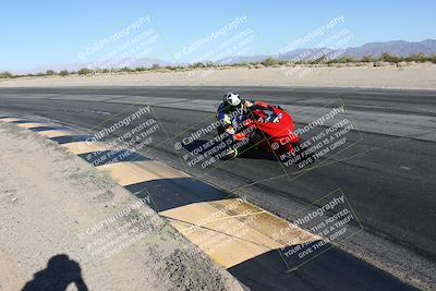 media/Dec-01-2025-Moto Forza (Mon) [[2daa91e15f]]/2-Intermediate Group/Session 4 (Turn 10 Inside)/